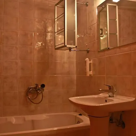 Hotel Erato